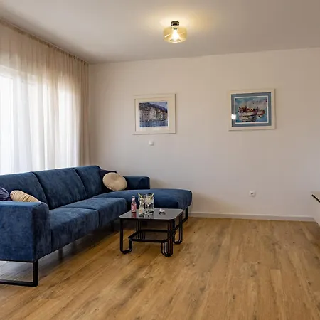 Apartamento Makar J